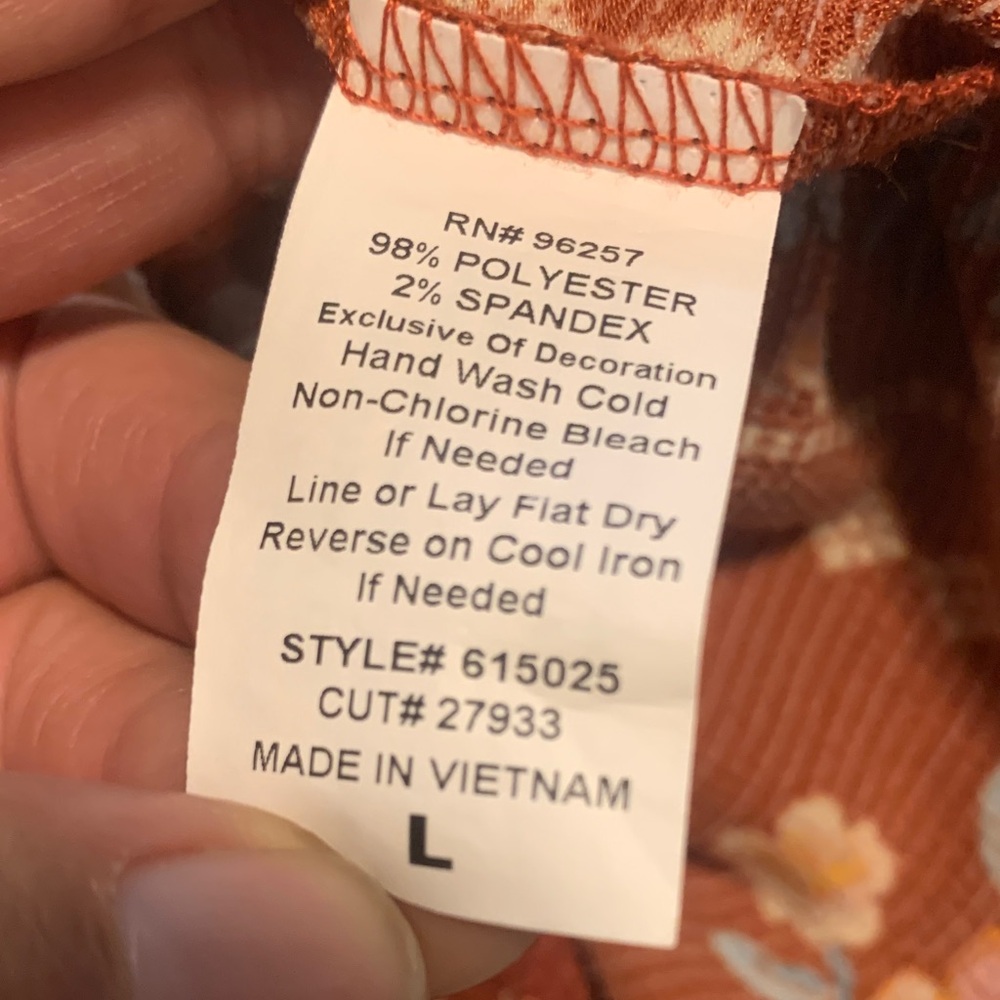 Women’s Rust Floral Lace-Up Boho Top - Picture 6 of 6